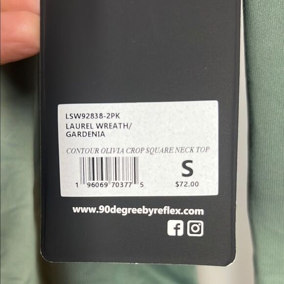 90 Degree By Reflex Green Fitted Crop Blouse - Picture 5 of 5